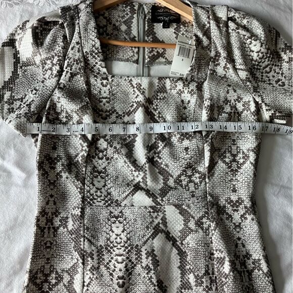 ALESSADRA BELLE Snakeskin Print Sheath Dress Size 8 NWT - Picture 8 of 11